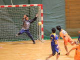 ゴールを守る選手のようす